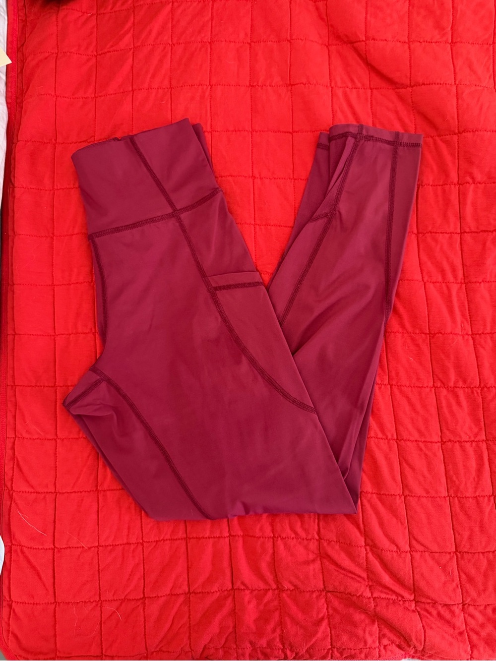 P’Tula Crystal Red Compressive Pocket Mesh Cutout Leggings Size Large GUC